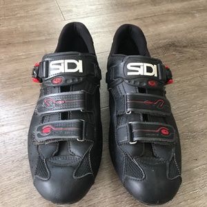 Sidi Dominator 5 Pro cycling shoes with Shimano SPD cleats, Black/Red, Size 45